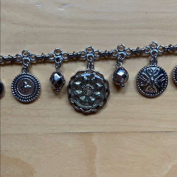 Lia Sophia 3 pc set: necklace, bracelet& earrings - Picture 2 of 6